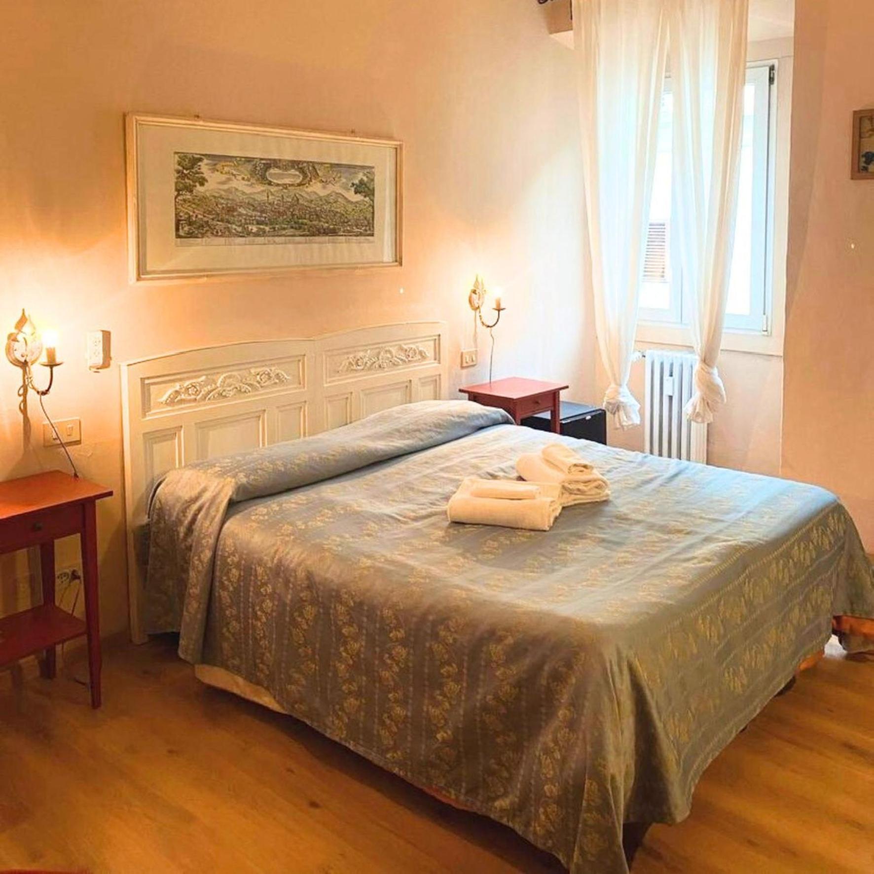 Hotel Dali Florence Luaran gambar