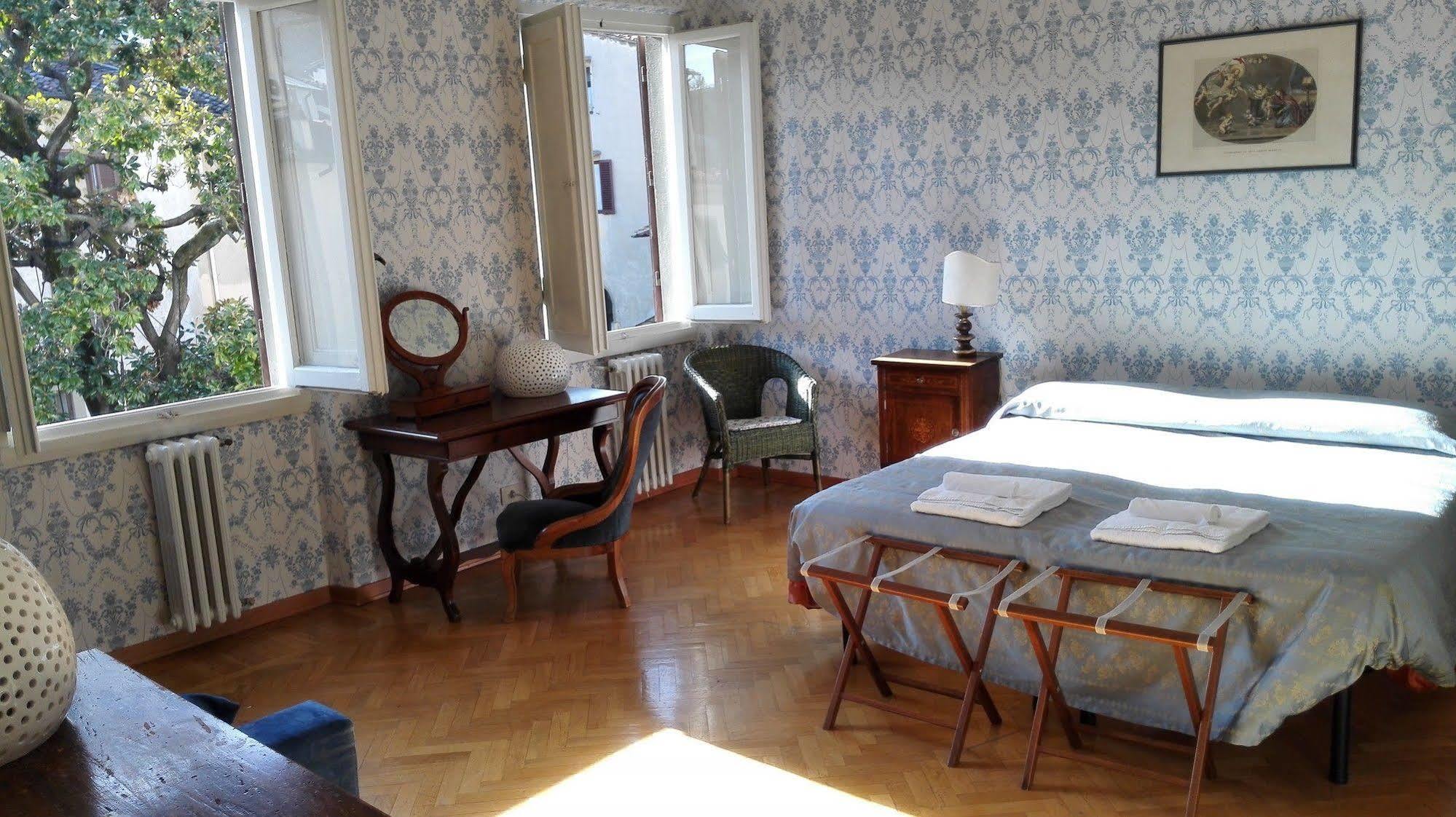 Hotel Dali Florence Luaran gambar